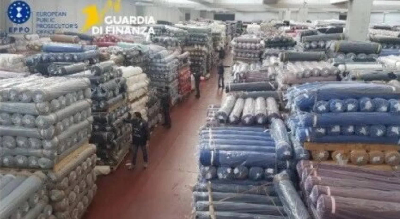 海外仓查扣现场